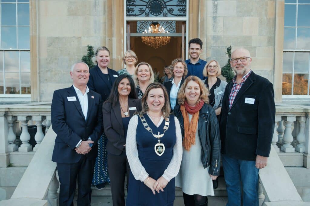 VSNS team and chair with the mayor of Runnymede on the steps of Botley's Mansion